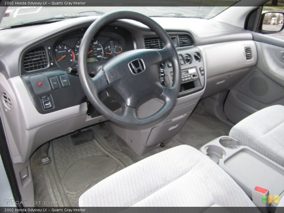 Quartz Gray Interior Photo for the 2002 Honda Odyssey LX #61734247