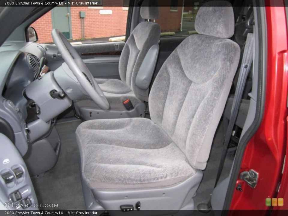 Mist Gray Interior Photo for the 2000 Chrysler Town & Country LX #61734567