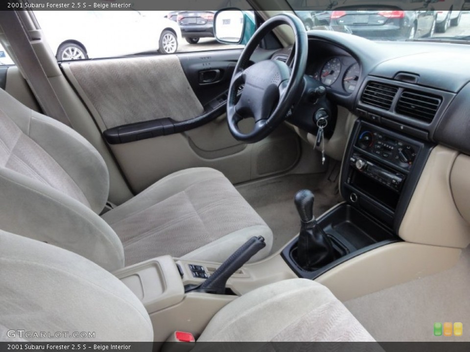 Beige Interior Photo for the 2001 Subaru Forester 2.5 S #61741350