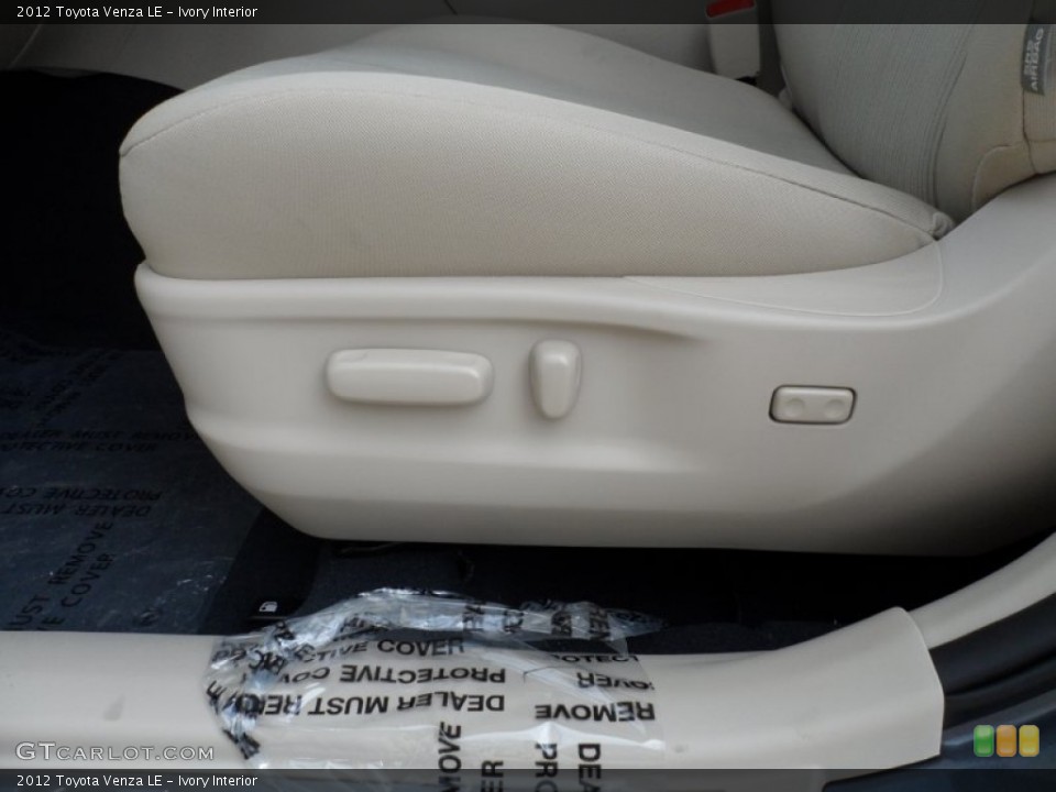 Ivory Interior Front Seat for the 2012 Toyota Venza LE #61752518