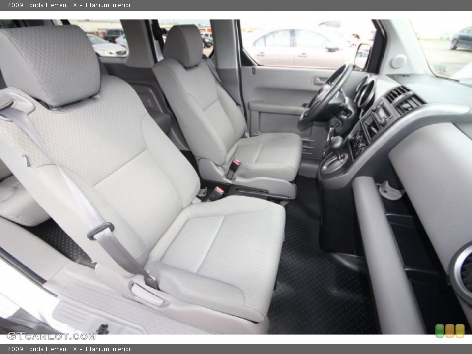 Titanium Interior Photo for the 2009 Honda Element LX #61769870