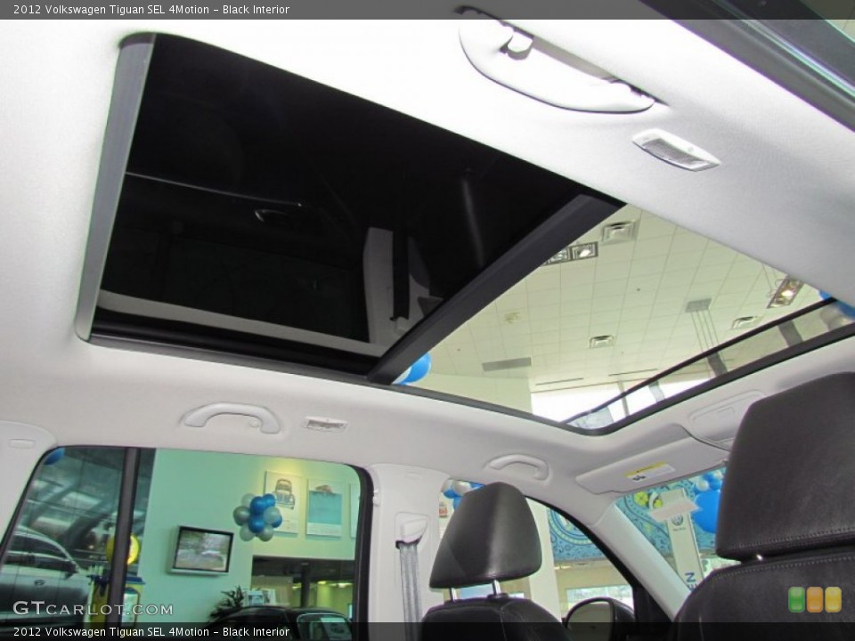 Black Interior Sunroof for the 2012 Volkswagen Tiguan SEL 4Motion #61782065