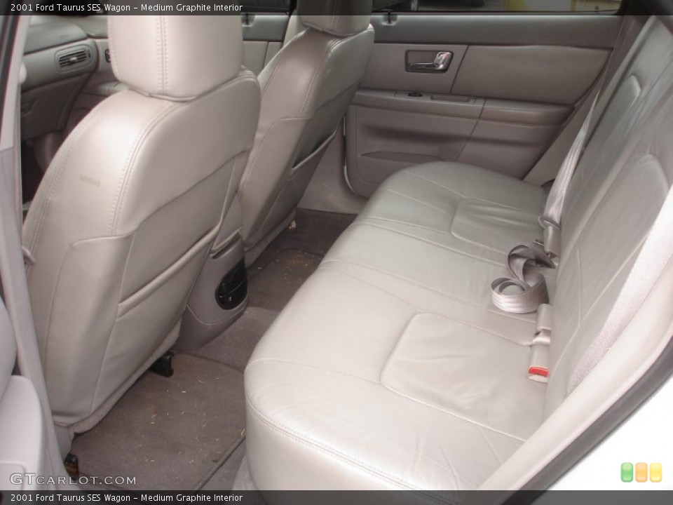 Medium Graphite Interior Photo for the 2001 Ford Taurus SES Wagon #61782138