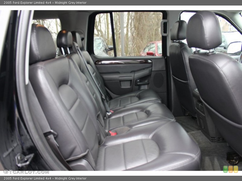 Midnight Grey Interior Photo for the 2005 Ford Explorer Limited 4x4 #61801985