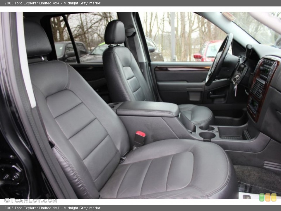 Midnight Grey Interior Photo for the 2005 Ford Explorer Limited 4x4 #61801994