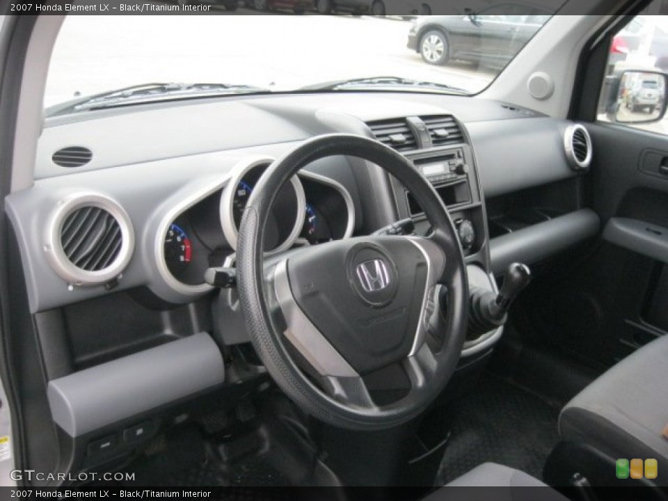 Black/Titanium Interior Photo for the 2007 Honda Element LX #61828450