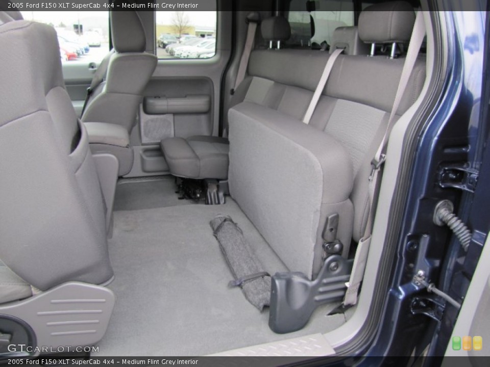 Medium Flint Grey Interior Rear Seat for the 2005 Ford F150 XLT SuperCab 4x4 #61834383