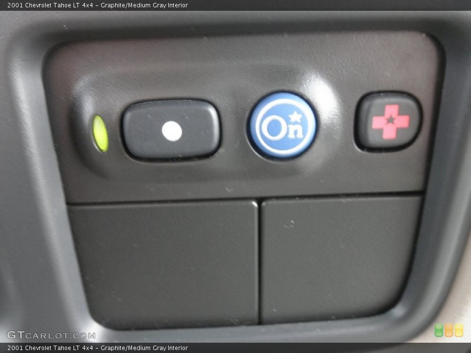 Graphite/Medium Gray Interior Controls for the 2001 Chevrolet Tahoe LT 4x4 #61839546