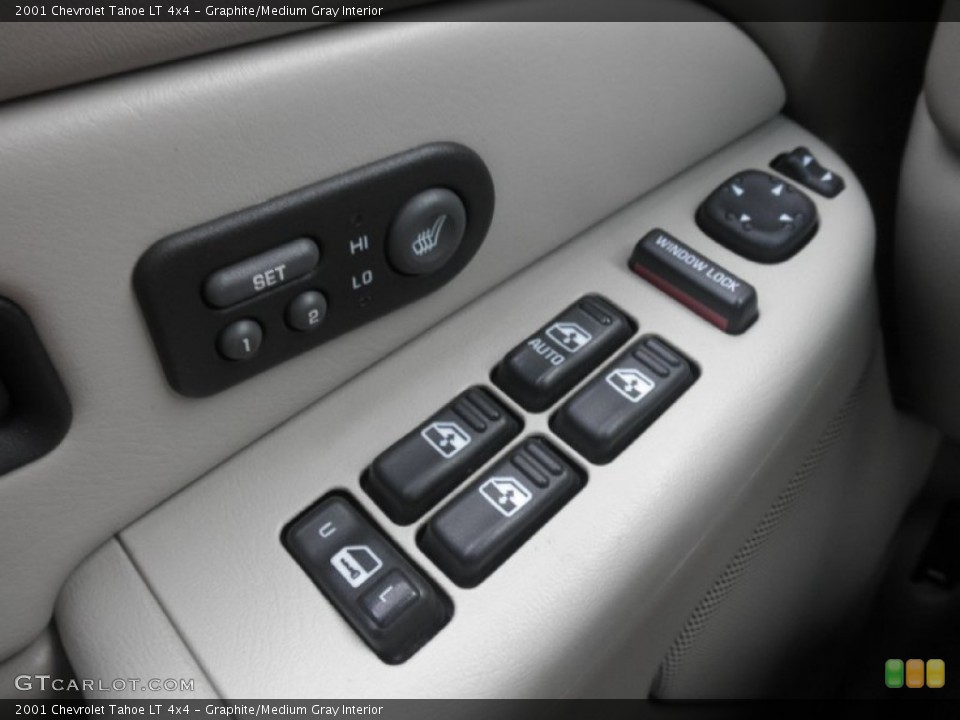 Graphite/Medium Gray Interior Controls for the 2001 Chevrolet Tahoe LT 4x4 #61839573