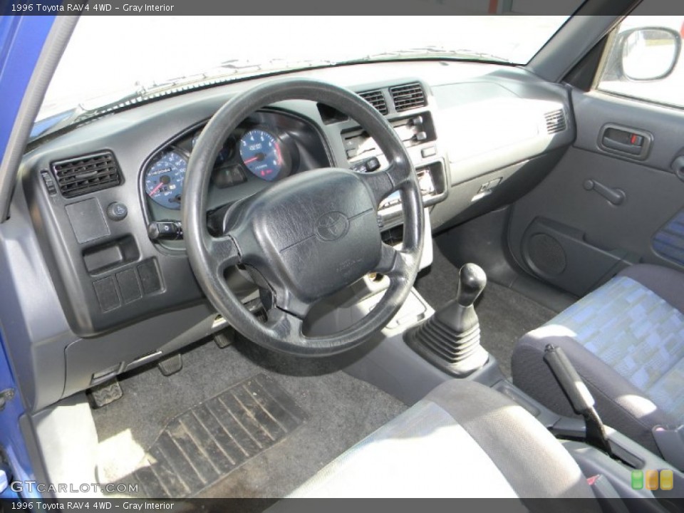 Gray Interior Photo for the 1996 Toyota RAV4 4WD #61843158