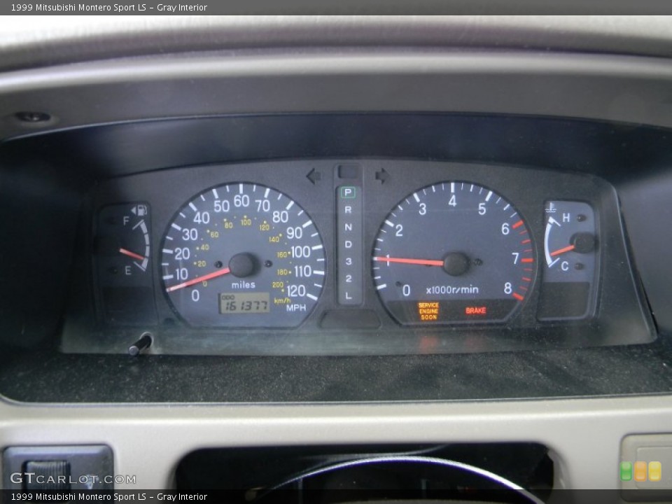 Gray 1999 Mitsubishi Montero Sport Interiors