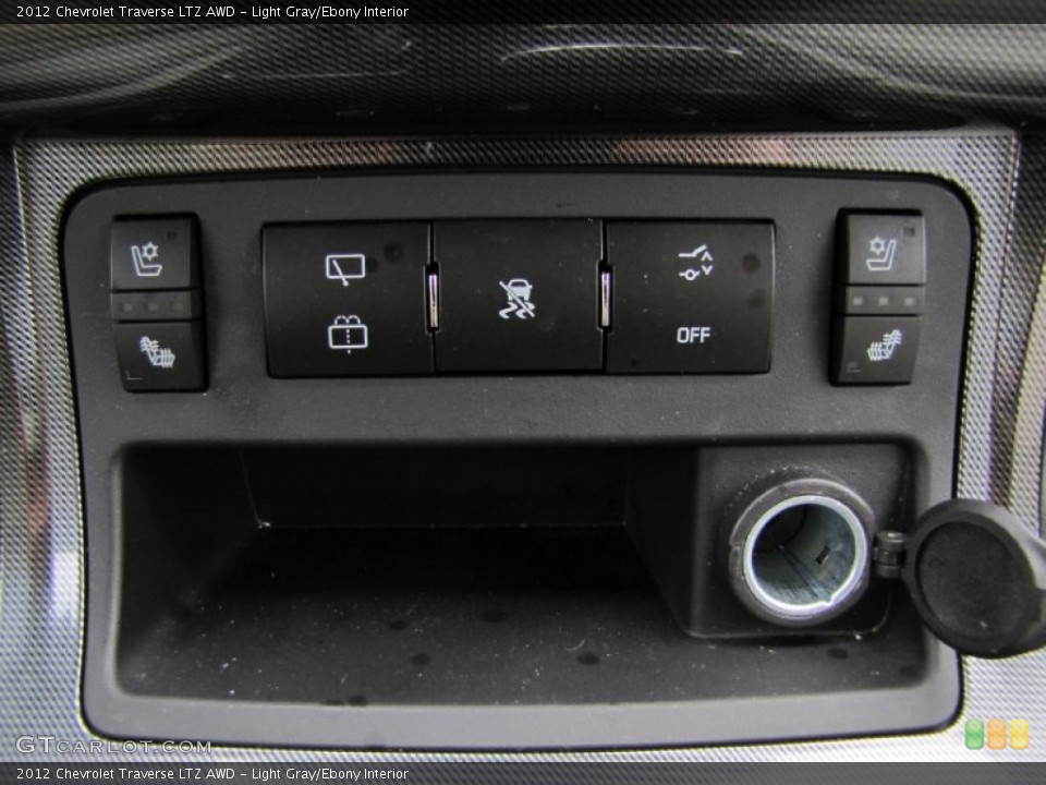 Light Gray/Ebony Interior Controls for the 2012 Chevrolet Traverse LTZ AWD #61857933