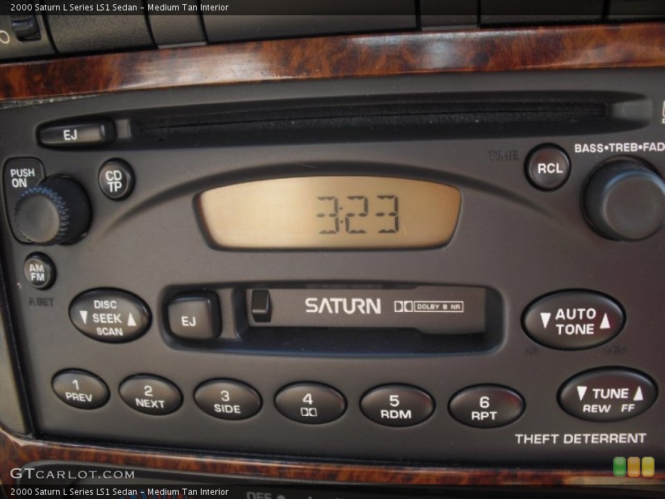 Medium Tan Interior Audio System for the 2000 Saturn L Series LS1 Sedan #61859178
