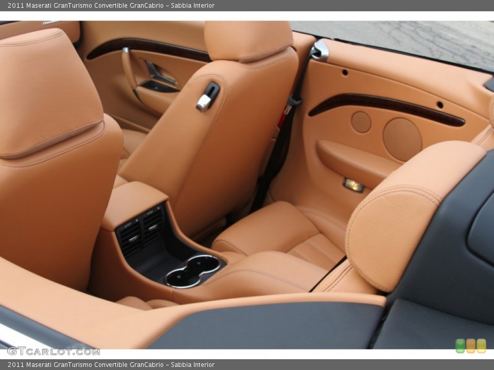 Sabbia Interior Photo for the 2011 Maserati GranTurismo Convertible GranCabrio #61861749