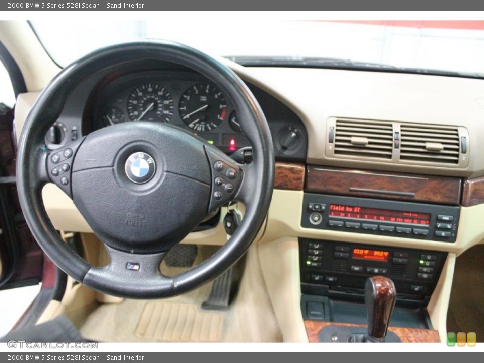 Sand Interior Dashboard for the 2000 BMW 5 Series 528i Sedan #61870763