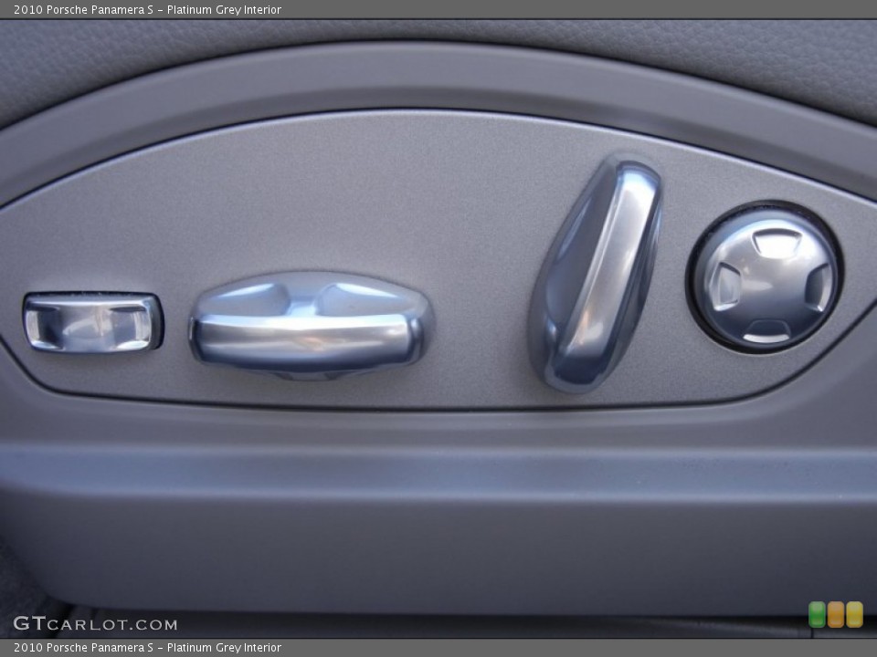 Platinum Grey Interior Controls for the 2010 Porsche Panamera S #61896047