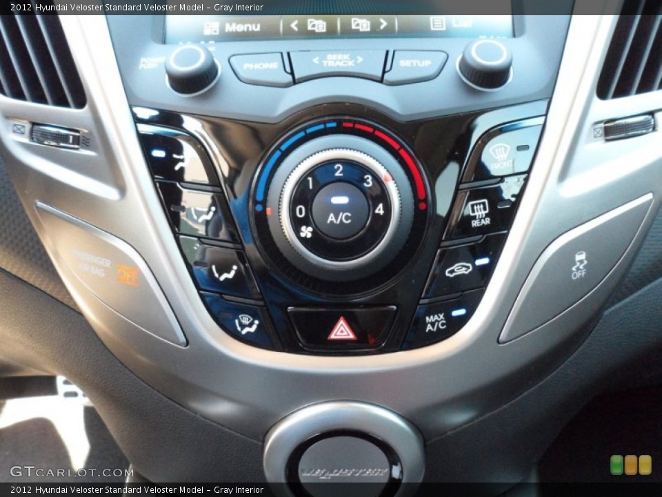 Gray Interior Controls for the 2012 Hyundai Veloster  #61905282