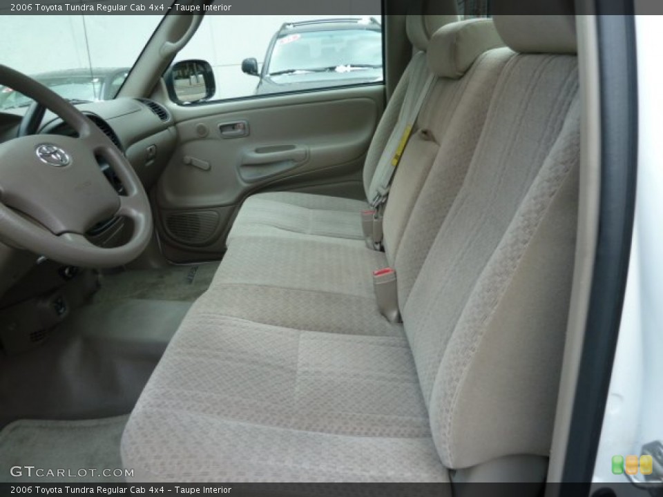 Taupe Interior Photo for the 2006 Toyota Tundra Regular Cab 4x4 #61909261
