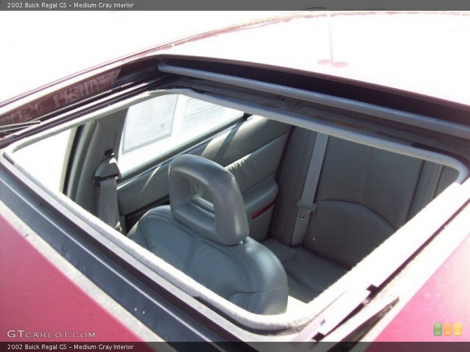 Medium Gray Interior Sunroof for the 2002 Buick Regal GS #61919857