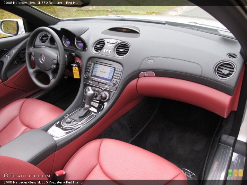 Red Interior Dashboard for the 2008 Mercedes-Benz SL 550 Roadster #61929478