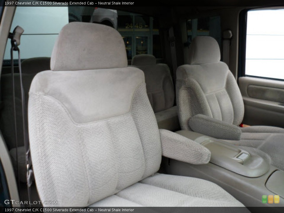 Neutral Shale Interior Photo for the 1997 Chevrolet C/K C1500 Silverado Extended Cab #62016489