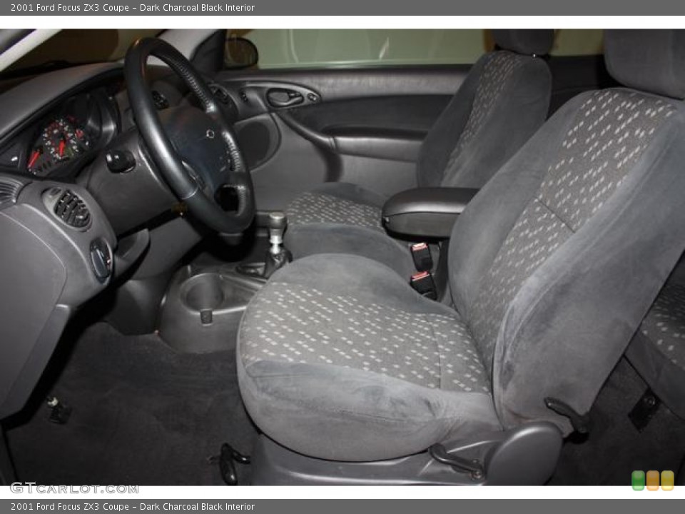 Dark Charcoal Black Interior Photo for the 2001 Ford Focus ZX3 Coupe #62026452
