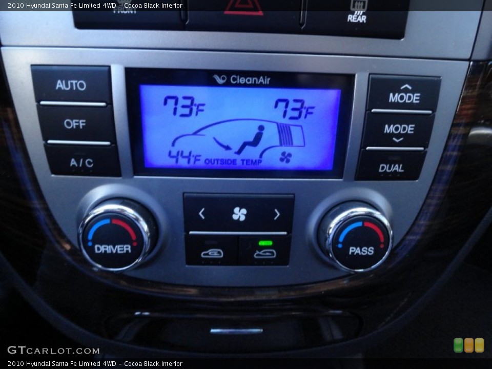 Cocoa Black Interior Controls for the 2010 Hyundai Santa Fe Limited 4WD #62028285