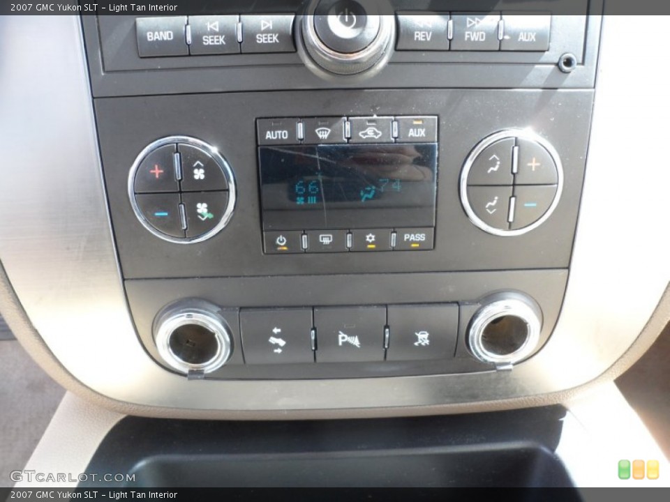 Light Tan Interior Controls for the 2007 GMC Yukon SLT #62028462