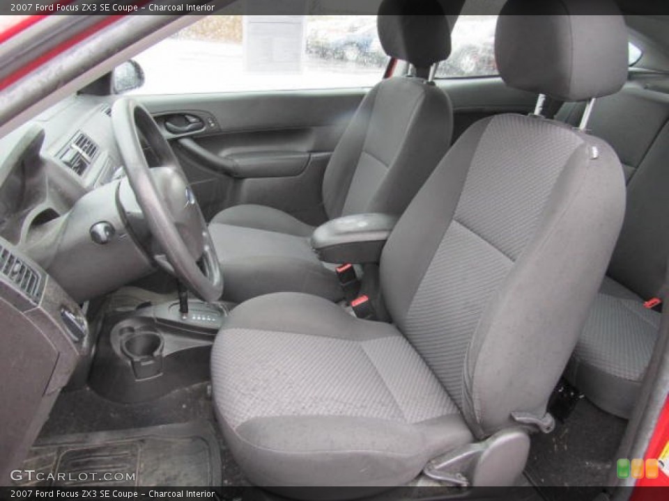 Charcoal Interior Photo for the 2007 Ford Focus ZX3 SE Coupe #62043633