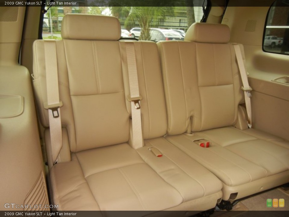 Light Tan Interior Rear Seat for the 2009 GMC Yukon SLT #62046741