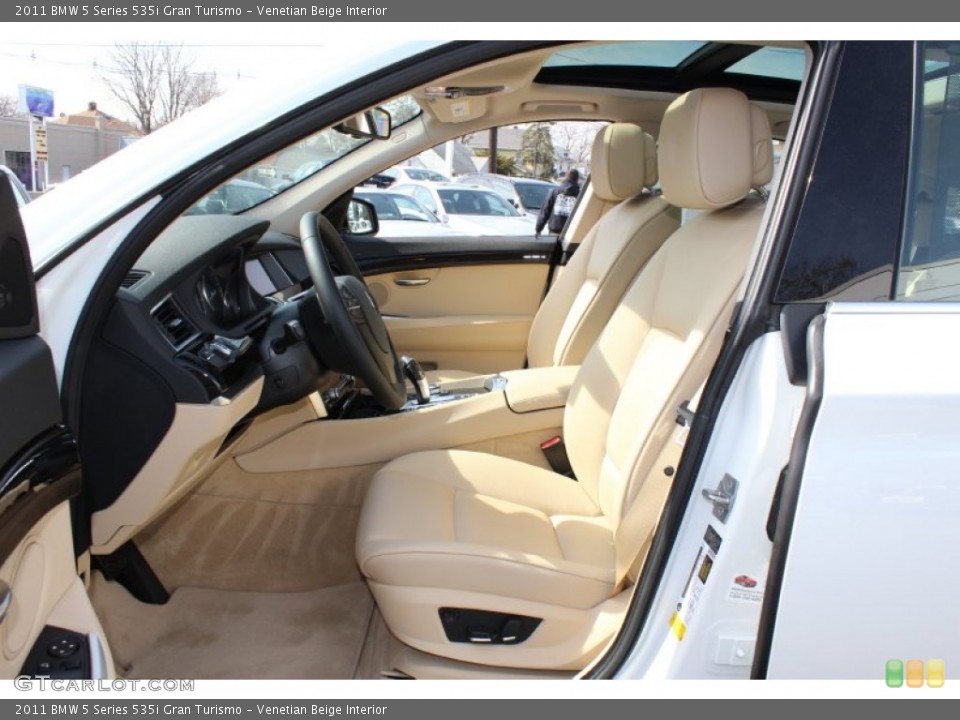 Venetian Beige Interior Photo for the 2011 BMW 5 Series 535i Gran Turismo #62050935