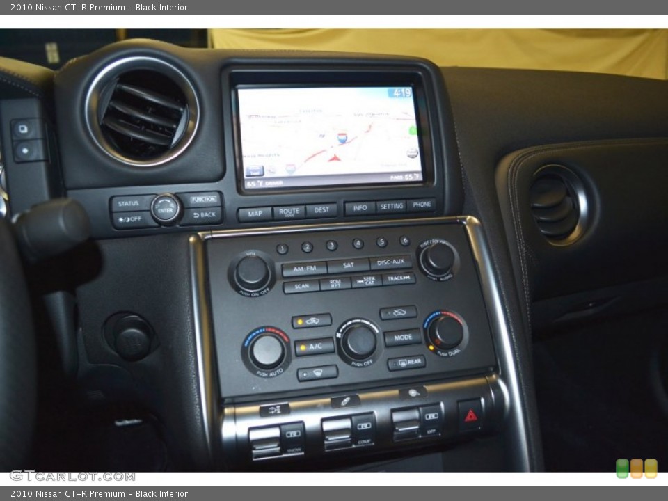 Black Interior Controls for the 2010 Nissan GT-R Premium #62062848