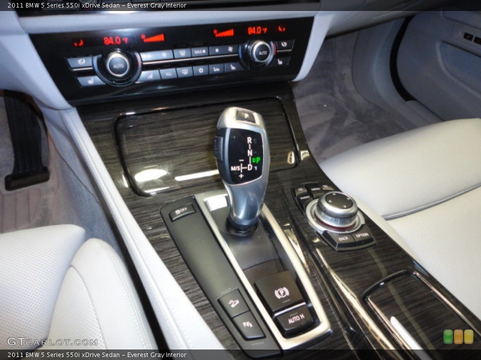 Everest Gray Interior Transmission for the 2011 BMW 5 Series 550i xDrive Sedan #62065735