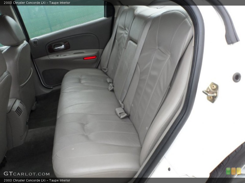 Taupe Interior Photo for the 2003 Chrysler Concorde LXi #62065752
