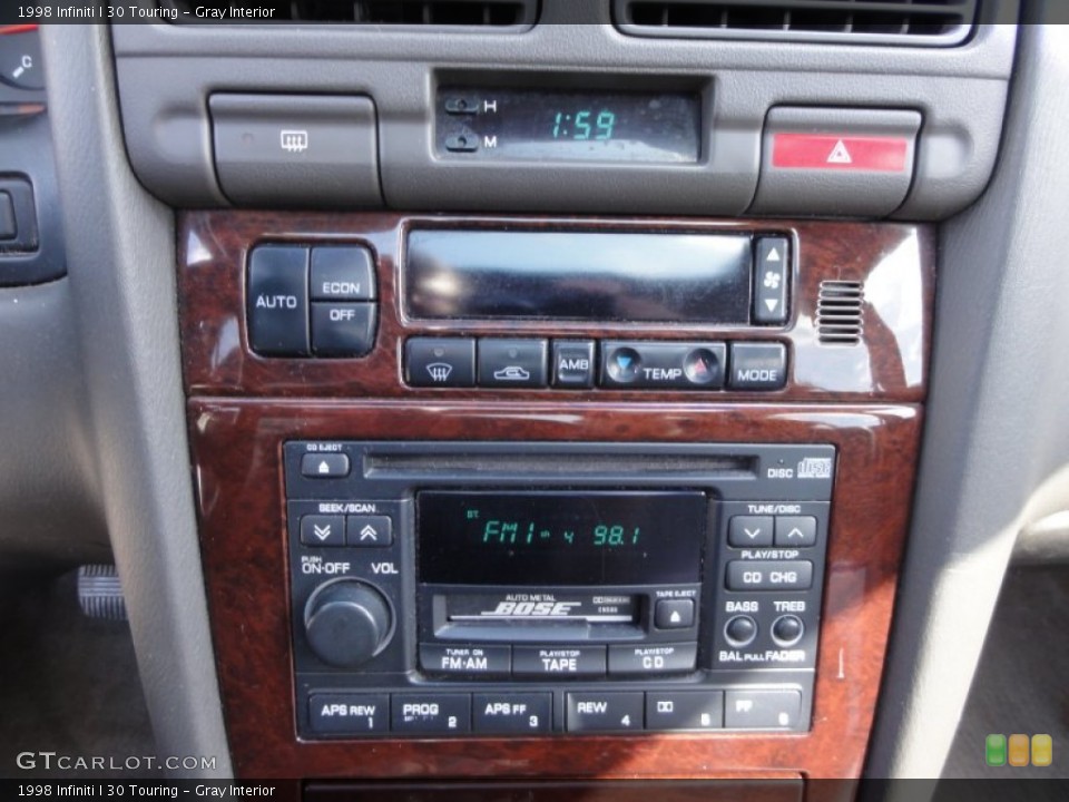 Gray Interior Controls for the 1998 Infiniti I 30 Touring #62073593