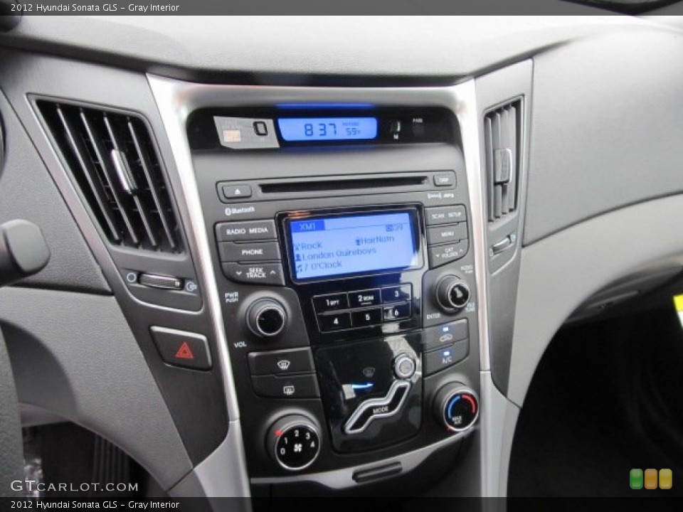 Gray Interior Controls for the 2012 Hyundai Sonata GLS #62081939