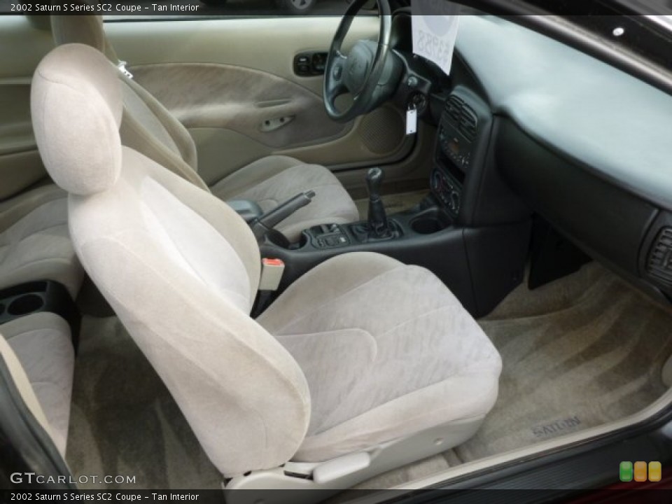 Tan Interior Photo for the 2002 Saturn S Series SC2 Coupe #62085417