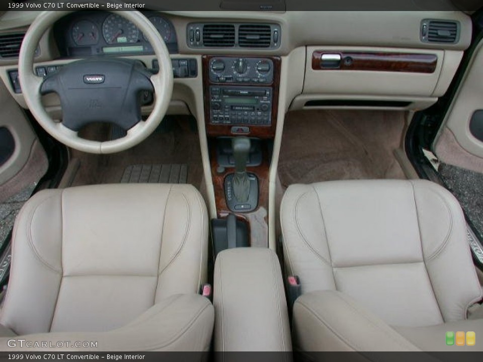 Beige Interior Dashboard for the 1999 Volvo C70 LT Convertible #62098604