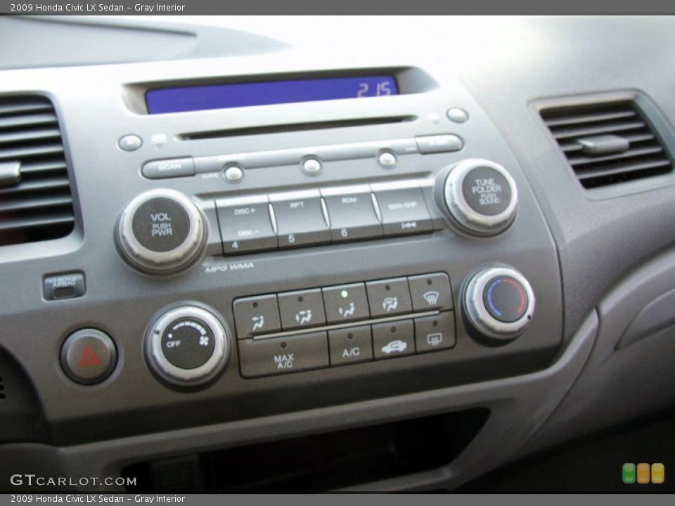 Gray Interior Controls for the 2009 Honda Civic LX Sedan #62109404