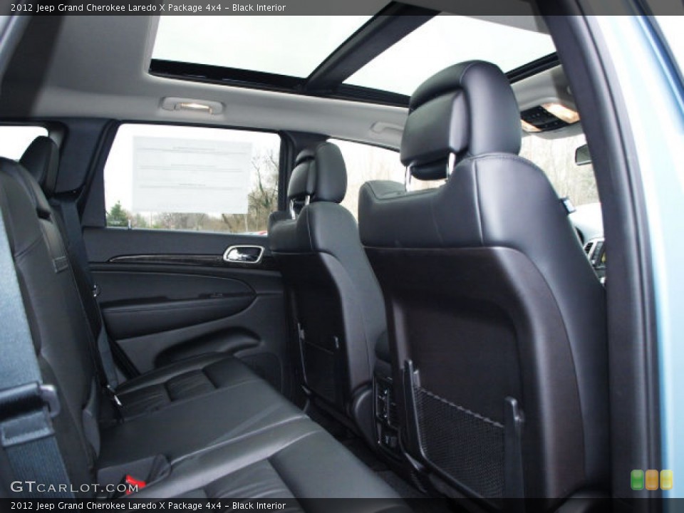 Black Interior Photo for the 2012 Jeep Grand Cherokee Laredo X Package 4x4 #62116589