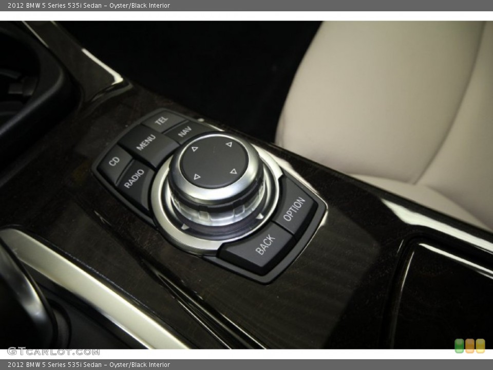 Oyster/Black Interior Controls for the 2012 BMW 5 Series 535i Sedan #62119153