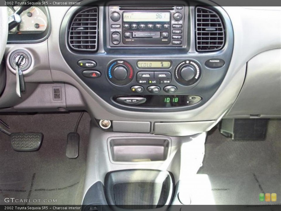 Charcoal Interior Controls for the 2002 Toyota Sequoia SR5 #62134601