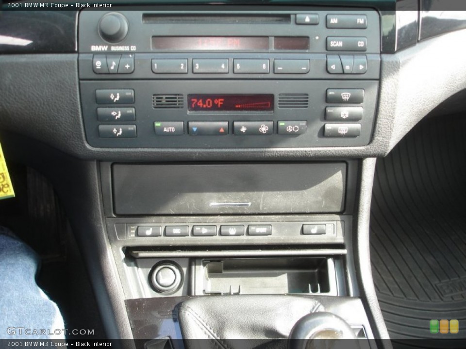 Black Interior Controls for the 2001 BMW M3 Coupe #62142305