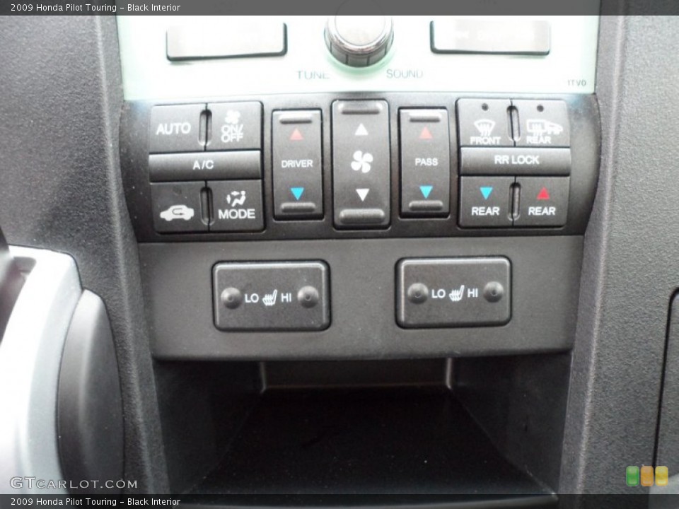 Black Interior Controls for the 2009 Honda Pilot Touring #62143521
