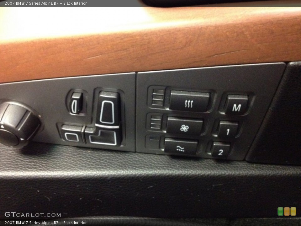 Black Interior Controls for the 2007 BMW 7 Series Alpina B7 #62149689
