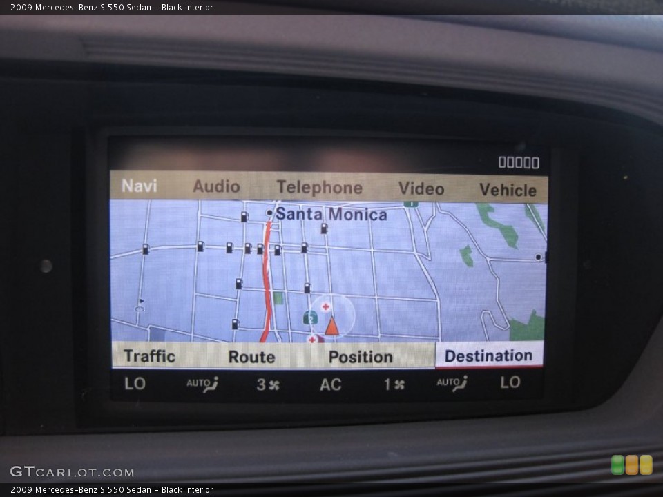 Black Interior Navigation for the 2009 Mercedes-Benz S 550 Sedan #62158368