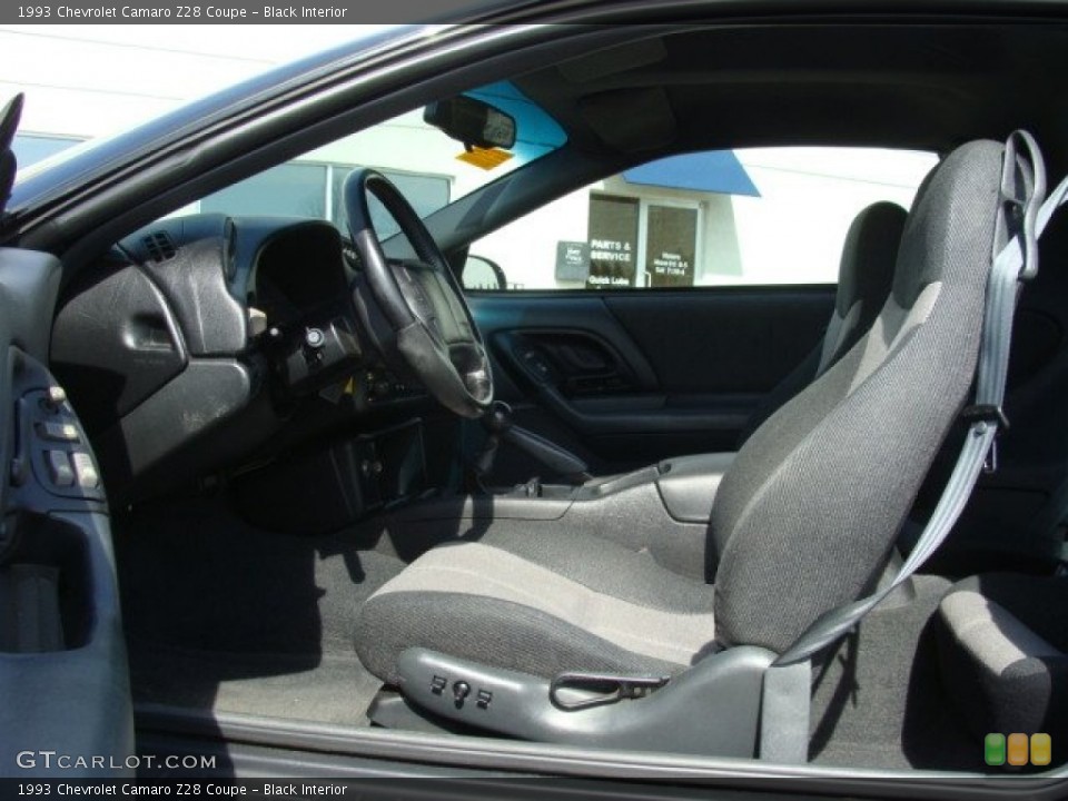 Black Interior Photo for the 1993 Chevrolet Camaro Z28 Coupe #62199274
