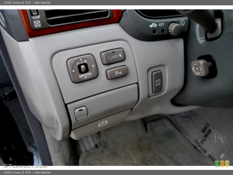 Ash Interior Controls for the 2006 Lexus LS 430 #62201009