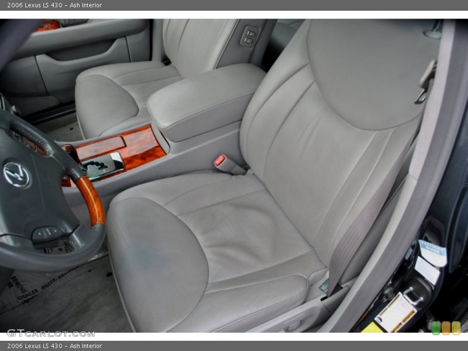 Ash Interior Photo for the 2006 Lexus LS 430 #62201045