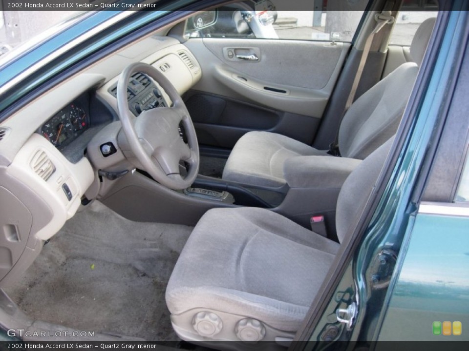 Quartz Gray Interior Photo for the 2002 Honda Accord LX Sedan #62201306